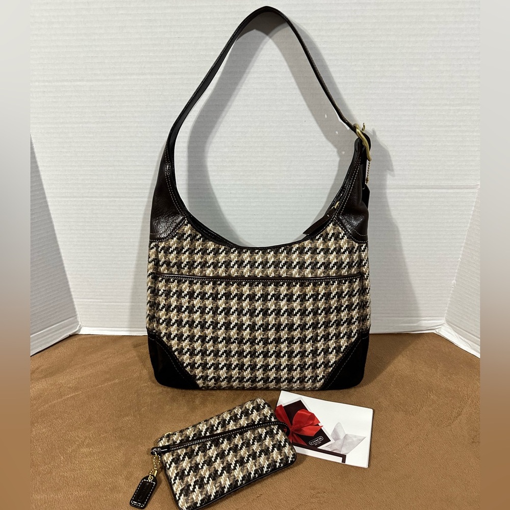 Coach Hamptons Houndstooth Shoulder Bag